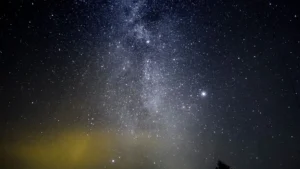 La Vía Láctea en el cielo nocturno (imagen ilustrativa genérica, banco de imágenes Pexels)