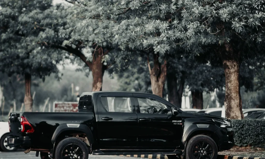 Camioneta Toyota Hilux, uno de los modelos que produce la planta de Zárate. Foto ilustrativa (Pexels / Mohsin Mirza).